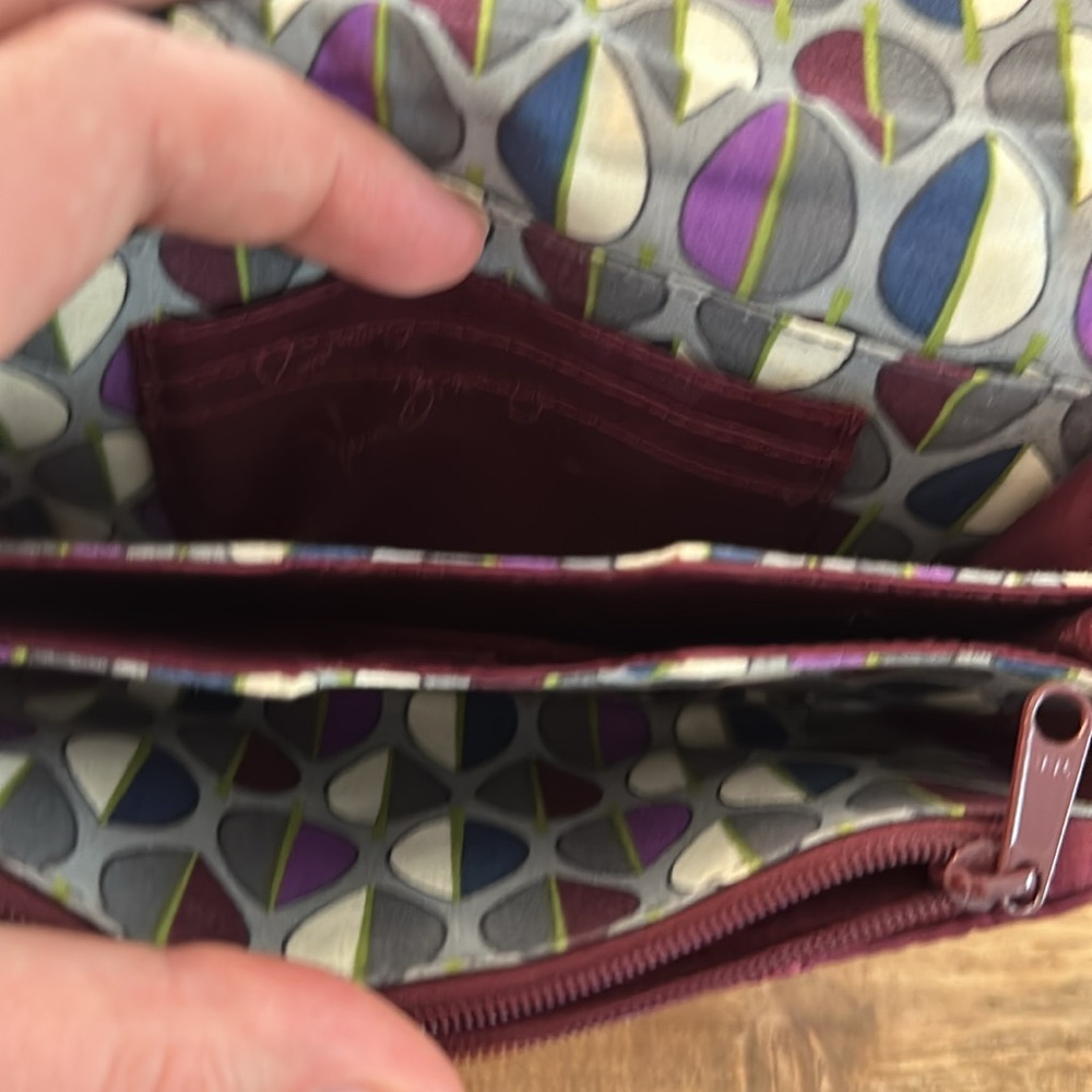 Vera Bradley maroon quilted wristlet purse wallet - Picture 7 of 9